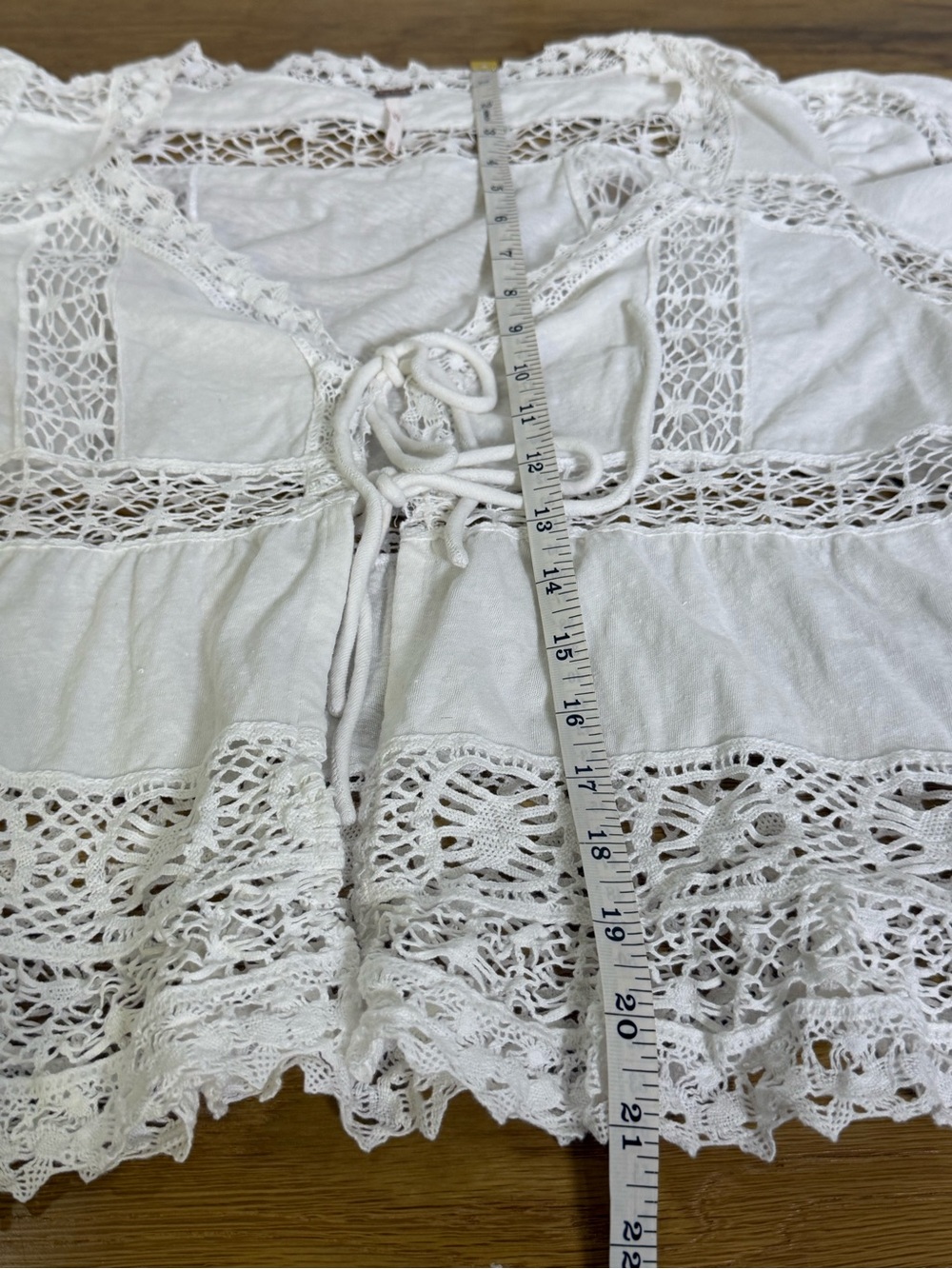 Free People Sweetdreams Boho long sleeve Top White Crochet Lace Tie-Front Size M - Picture 4 of 8